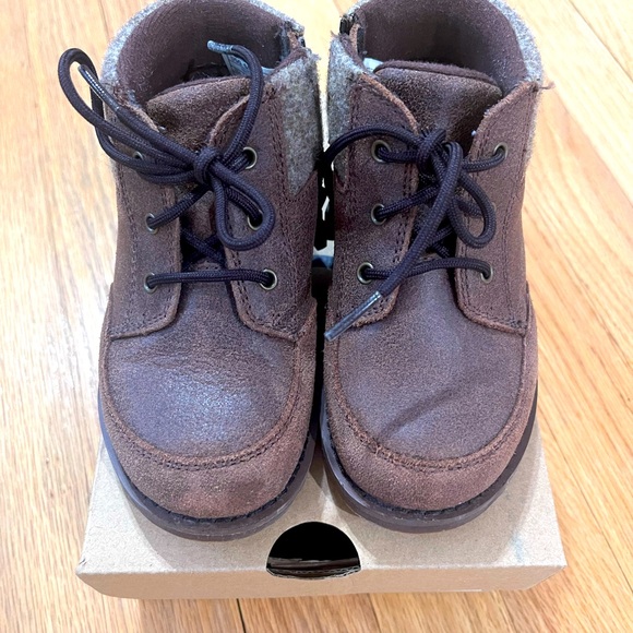 Toddler Ugg boots - Picture 1 of 5